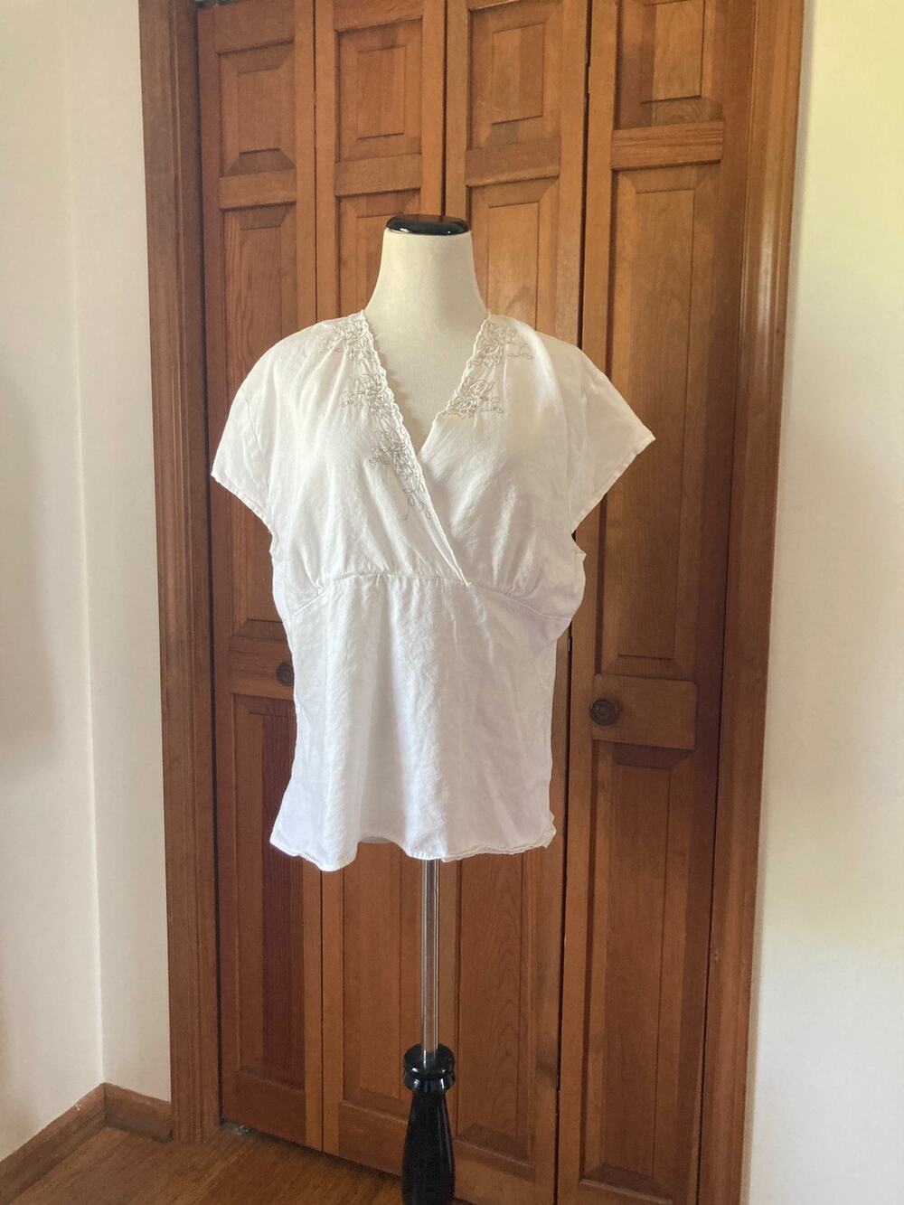 Sherry Taylor White Blouse With Side Zip, Size 2X